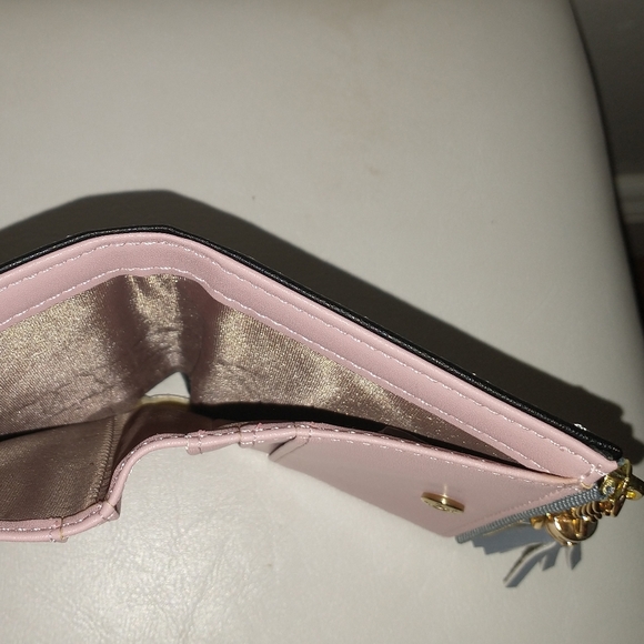 NWOT Tricolor Wallet with Tassel and Heart Charm - Picture 7 of 11